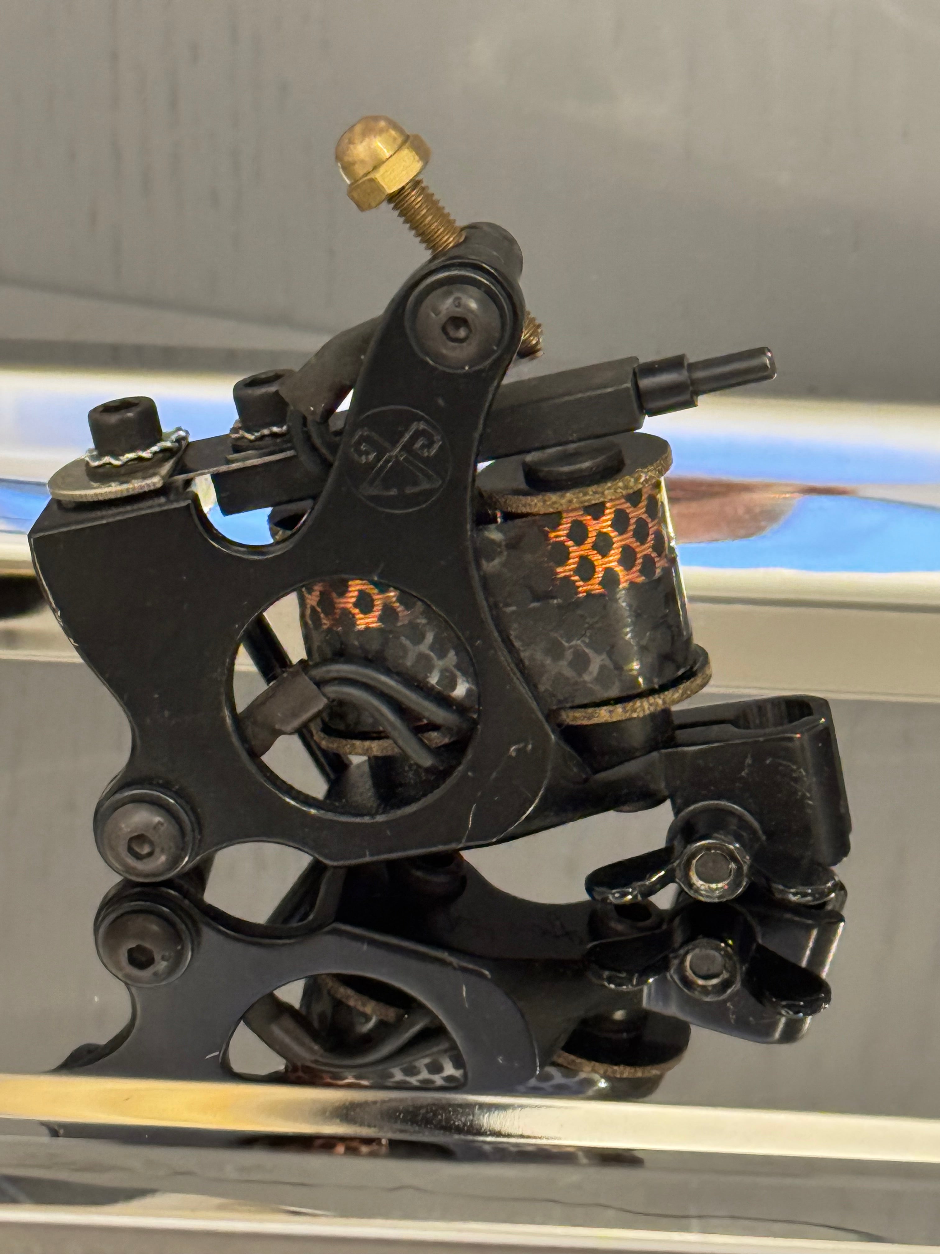 Lucas Ford Supreme Black /Gold Liner