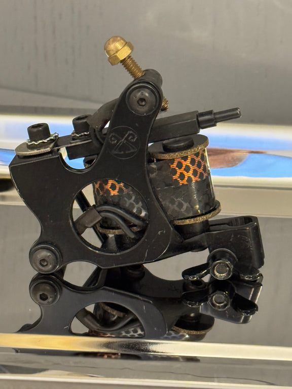 Lucas Ford Supreme Black /Gold Liner