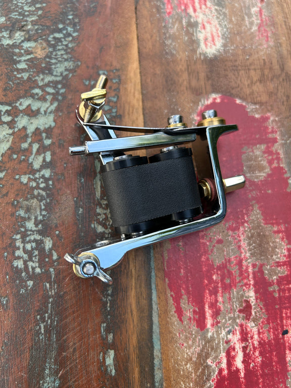 Armando Cloud Chrome Bulldog Shader Round