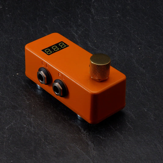 Dear Concubine  / Netzgerät - Orange Dear + Travel Case